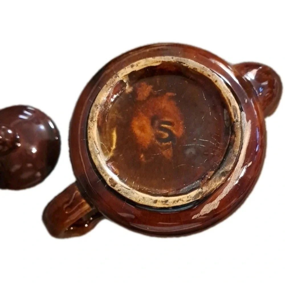 Vtg Brown Betty Style Teapot‎